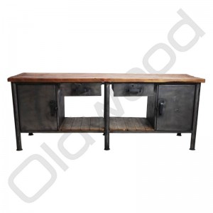 Industriële werkbank / dressoir Industriële werkbank / dressoir